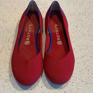 Rothy’s red flat